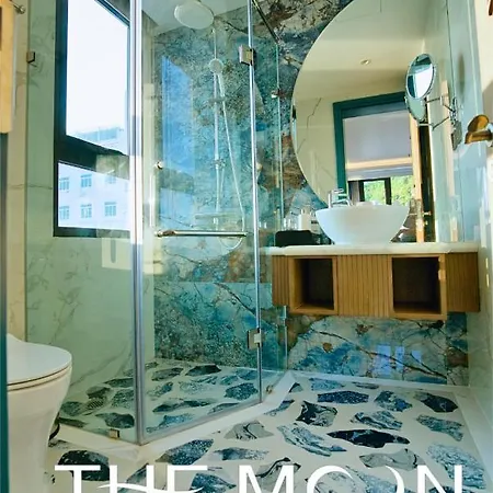 The Moon Boutique Hotel Cat Ba Chan Chau Exterior photo